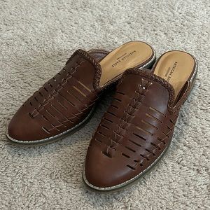 American Eagle brown mules